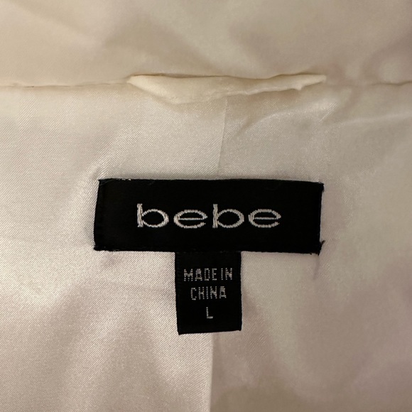 Bebe white faux fur hood with belt parka - Picture 6 of 10